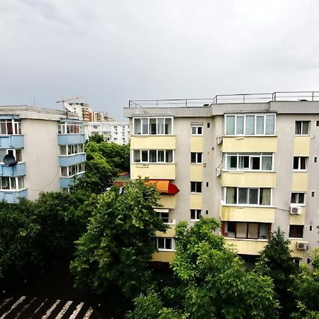 Apartments In The Aviatiei Area On Bukares Bagian luar foto