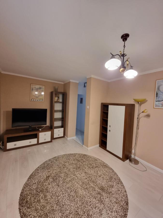 Apartments In The Aviatiei Area On Bukares Bagian luar foto
